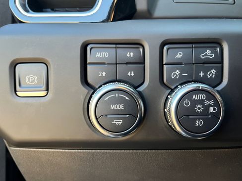 Used 2022 GMC Sierra 1500 Denali image 24