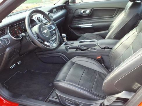 Used 2022 Ford Mustang GT Premium w/ Equipment Group 401A image 4