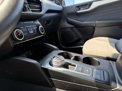 Used 2022 Ford Escape SE AWD/4WD image 22