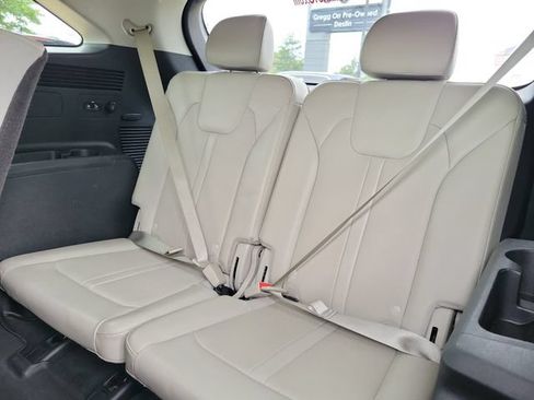 Used 2022 Kia Sorento S FWD image 31