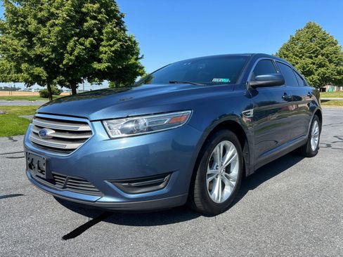 Used 2018 Ford Taurus SEL w/ Equipment Group 201A FWD image 9
