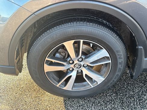 Used 2017 Toyota RAV4 XLE image 39