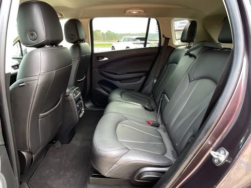 Used 2018 Buick Envision Essence FWD image 32