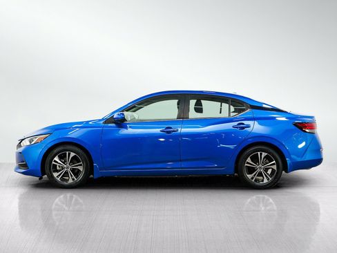 Used 2021 Nissan Sentra SV FWD image 2