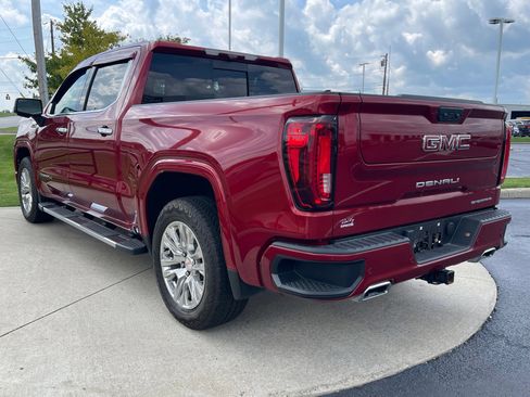 Used 2022 GMC Sierra 1500 Denali w/ Technology Package AWD/4WD image 5