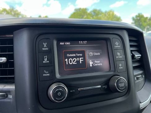 Used 2020 RAM 1500 Big Horn AWD/4WD image 34