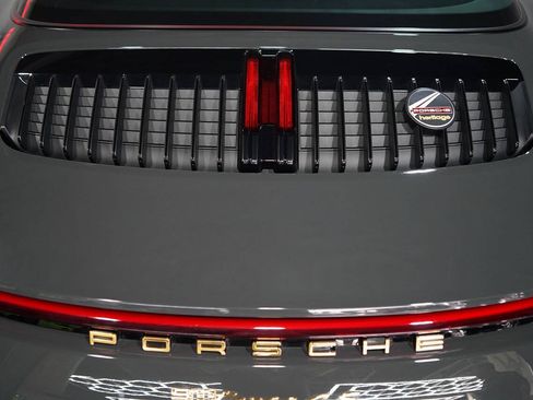 Used 2021 Porsche 911 Targa 4S Heritage Design AWD/4WD image 64