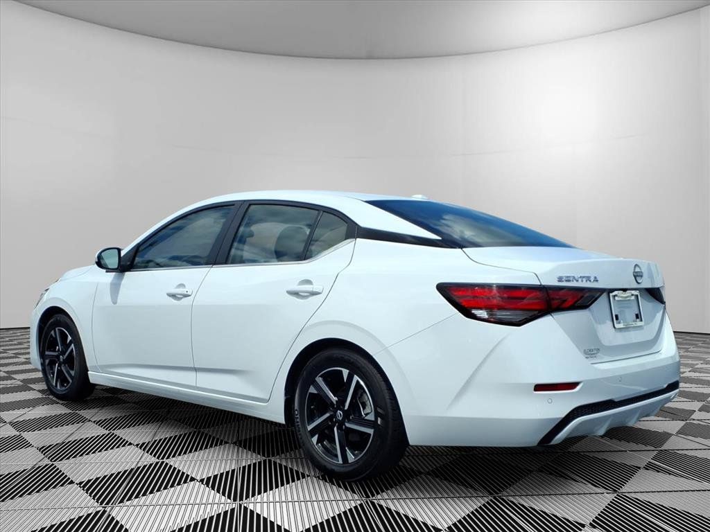 Used 2025 Nissan Sentra SV FWD image 26
