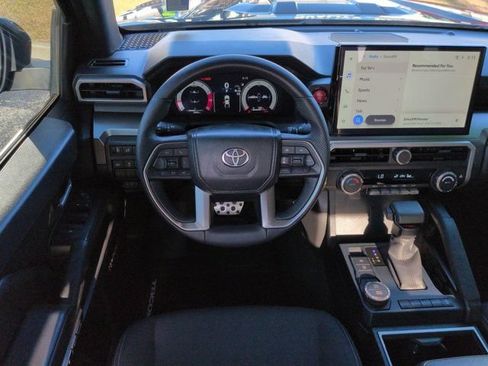 Used 2025 Toyota Tacoma TRD Sport RWD image 15