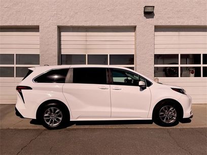 Used 2024 Toyota Sienna LE