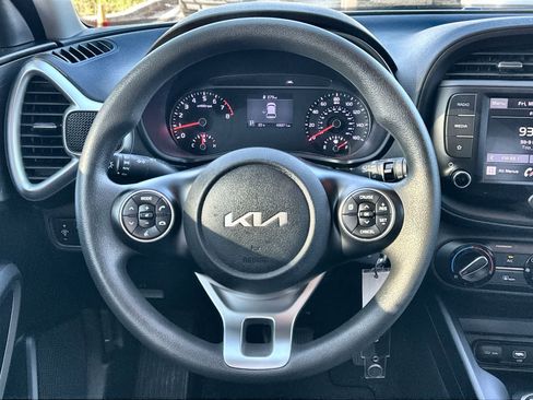 Used 2022 Kia Soul LX w/ Technology Package image 21