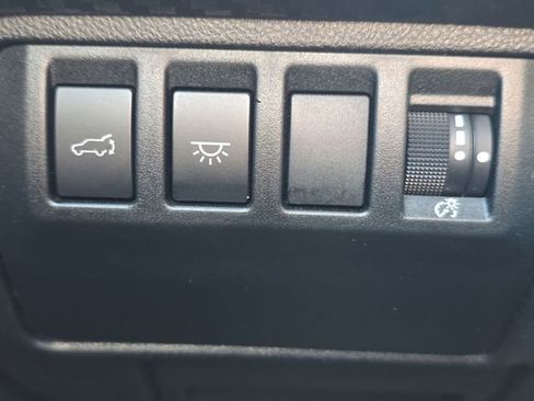 Used 2025 Subaru Ascent Premium AWD/4WD image 27