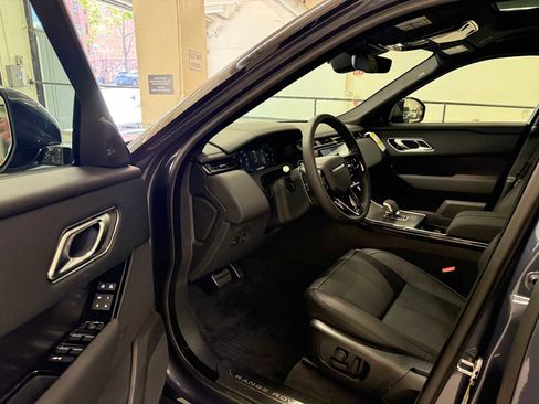Used 2026 Land Rover Range Rover Velar Dynamic SE image 16