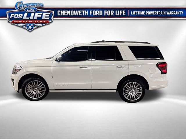 Used 2022 Ford Expedition Platinum AWD/4WD image 2