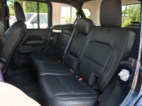 Used 2025 Jeep Wrangler Sahara w/ Safety Group image 10