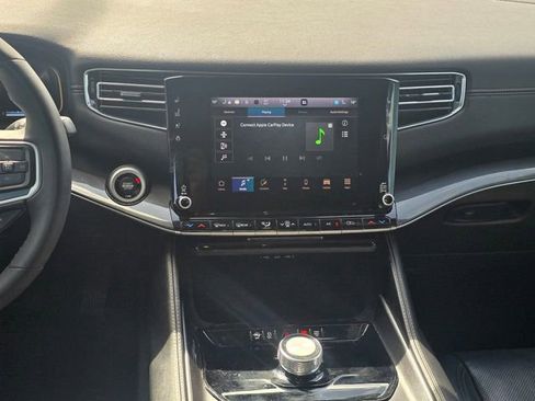 Used 2022 Jeep Wagoneer Series I RWD image 17