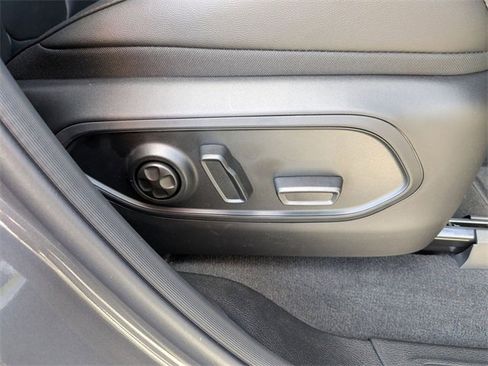 New 2025 Jeep Grand Cherokee L Limited image 38