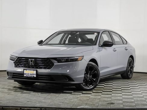 Used 2025 Honda Accord SE image 2