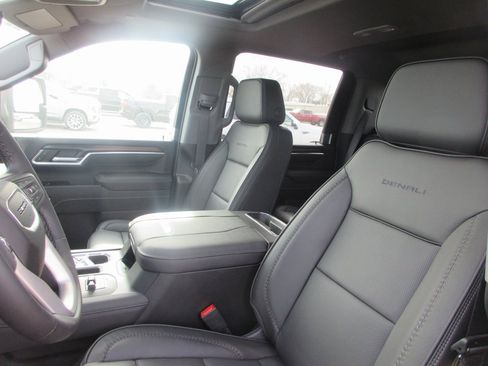 New 2026 GMC Sierra 2500 Denali image 14