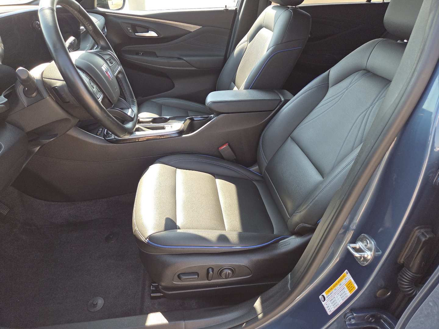 Used 2024 Buick Envista Sport Touring w/ Convenience I Package FWD image 25