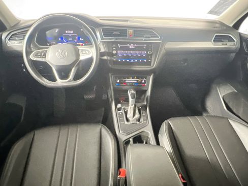 Used 2023 Volkswagen Tiguan SE FWD image 30