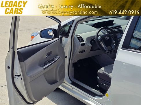 Used 2015 Toyota Prius V Three FWD image 44