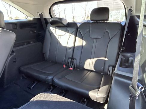 Certified 2022 Kia Sorento SX image 11