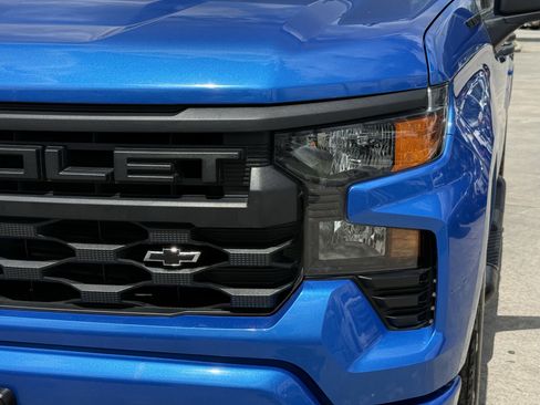 Used 2025 Chevrolet Silverado 1500 Custom w/ Turbomax Blackout Package RWD image 11