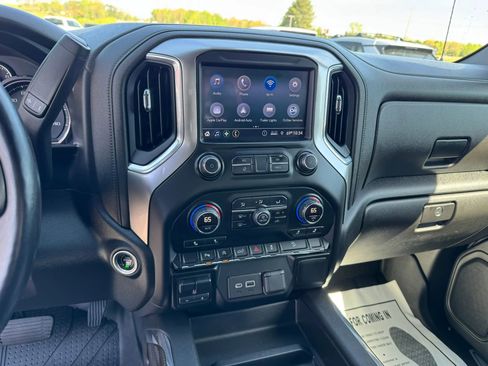 Used 2019 Chevrolet Silverado 1500 LT Trail Boss AWD/4WD image 9