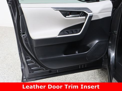 Used 2023 Toyota RAV4 Limited image 12