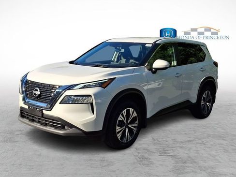 Used 2023 Nissan Rogue SV AWD/4WD image 3
