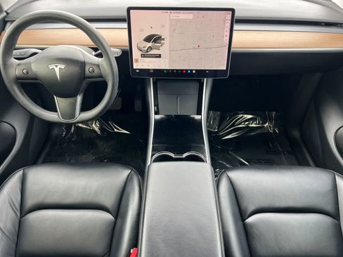 Used 2020 Tesla Model Y Long Range image 4