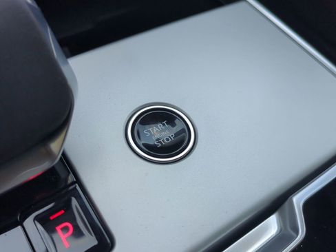 New 2026 Land Rover Range Rover SE image 23