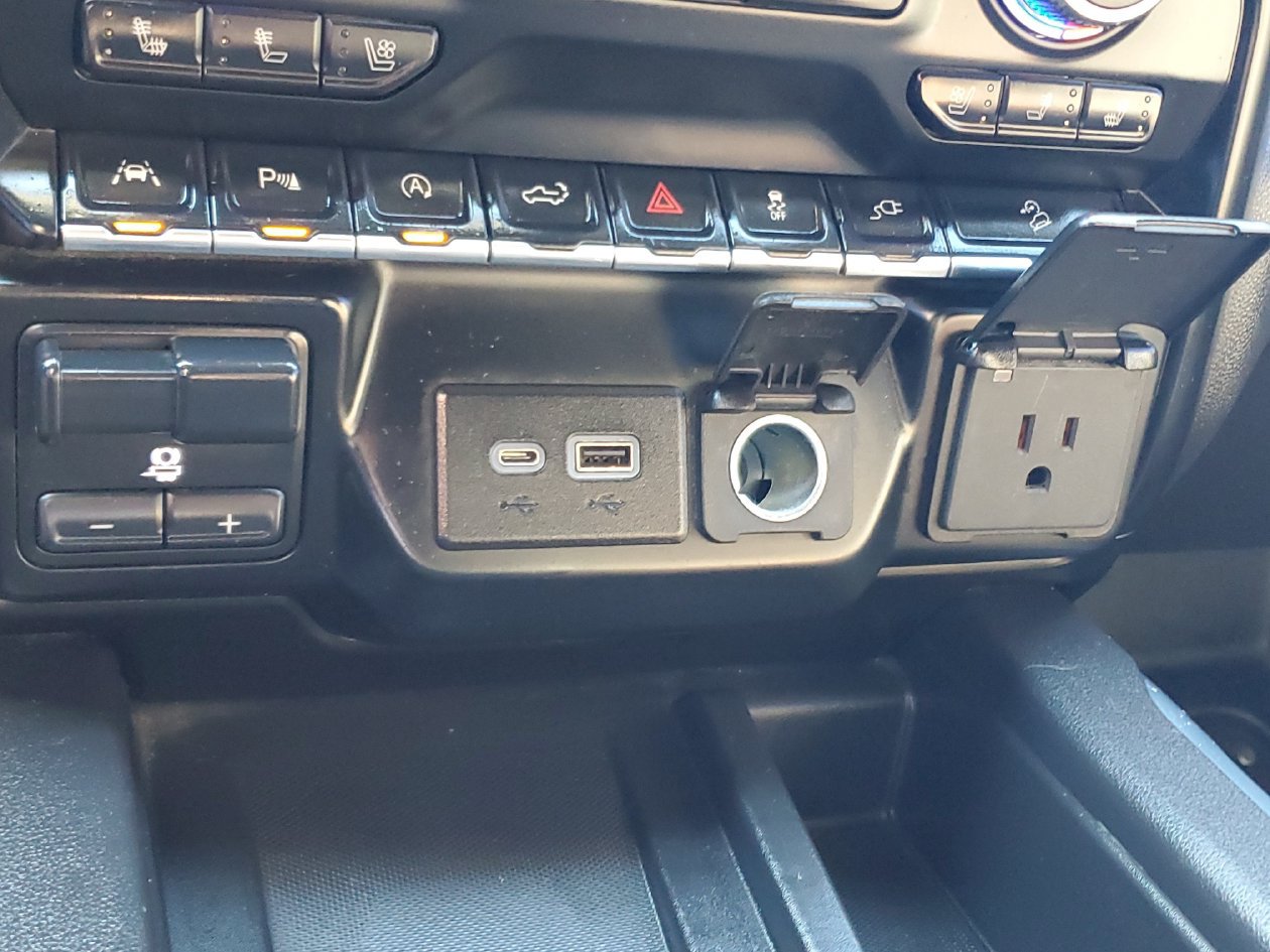 Used 2021 GMC Sierra 1500 AT4 w/ AT4 Premium Package AWD/4WD image 25
