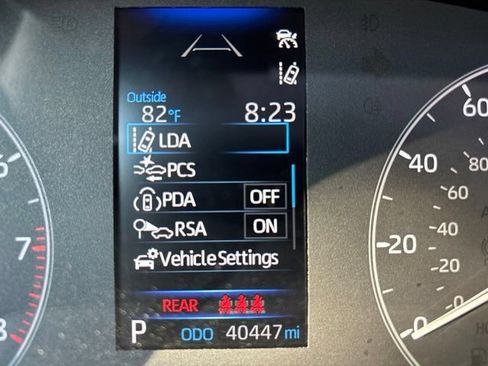 Used 2023 Toyota Corolla SE FWD image 11