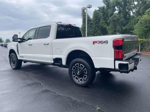 Used 2024 Ford F350 Platinum AWD/4WD image 4