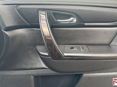 Used 2016 Chevrolet Traverse LTZ AWD/4WD image 24
