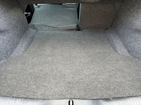 Used 2019 Dodge Charger SXT w/ Leather Interior Group RWD image 18