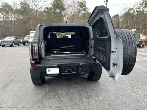 Used 2025 GMC Hummer EV 3X w/ LPO, Sport Package AWD/4WD image 34