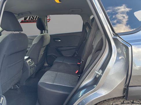 Used 2021 Nissan Rogue SV image 10