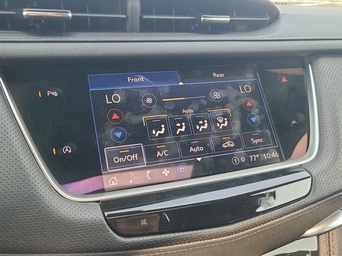 Used 2024 Cadillac XT6 Luxury w/ LPO, Floor Liner Package AWD/4WD image 25