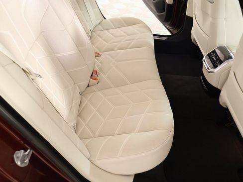 Used 2024 BMW 760i xDrive 760i xDrive image 15