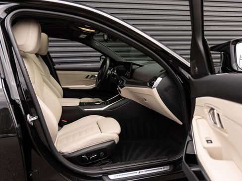 Used 2024 BMW M340i w/ Premium Package image 31