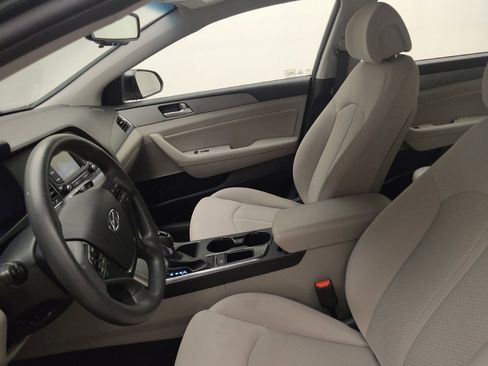 Used 2015 Hyundai Sonata SE w/ Option Group 09 FWD image 17