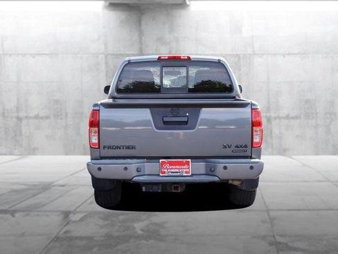 Used 2019 Nissan Frontier SV w/ Value Truck Package AWD/4WD image 6