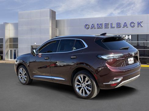 Used 2022 Buick Envision Avenir w/ Technology Package II FWD image 4