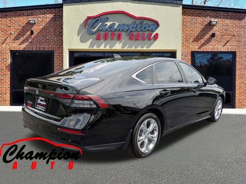 Used 2023 Honda Accord LX image 4