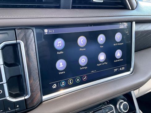 Used 2021 GMC Yukon XL Denali w/ Denali Premium Package AWD/4WD image 36