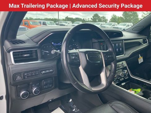 Used 2021 GMC Yukon Denali w/ Denali Ultimate Package RWD image 13
