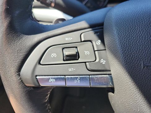 Used 2021 Cadillac XT4 Premium Luxury image 27